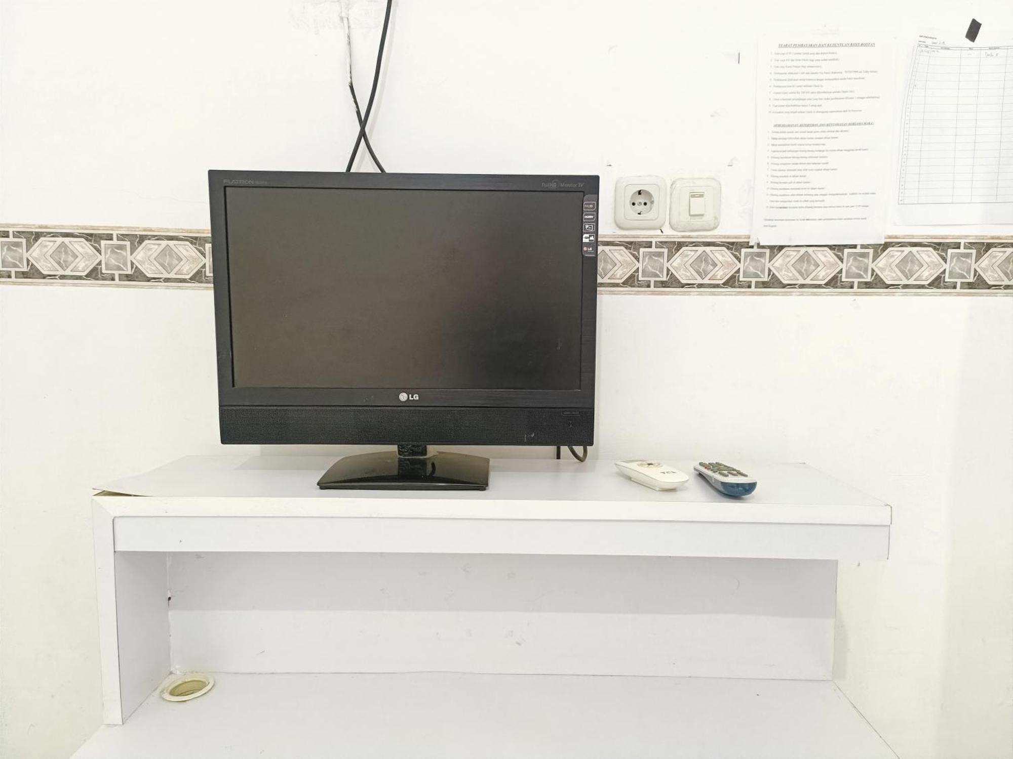 Bumi Merpati Residence Makassar Mitra Reddoorz Esterno foto
