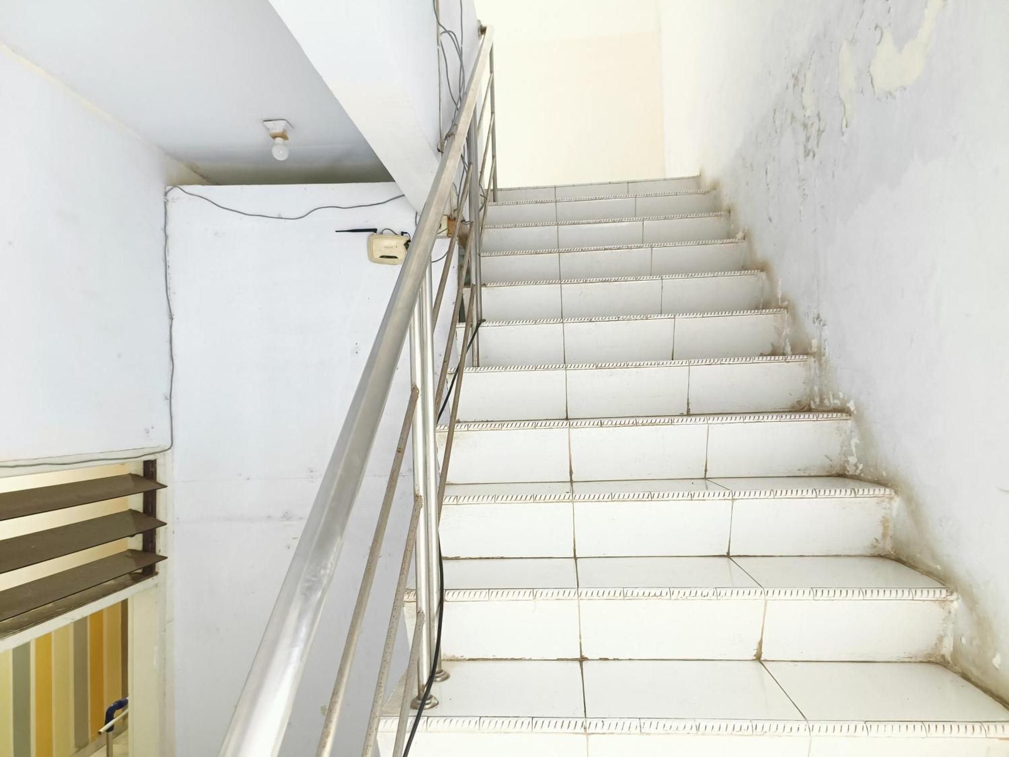 Bumi Merpati Residence Makassar Mitra Reddoorz Esterno foto